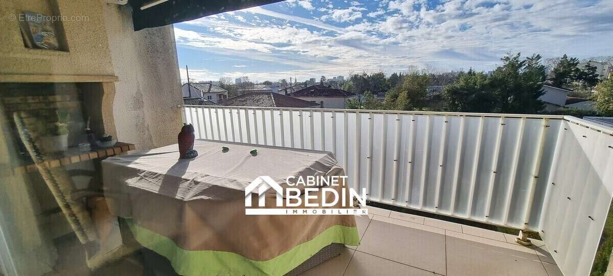 Appartement à BORDEAUX