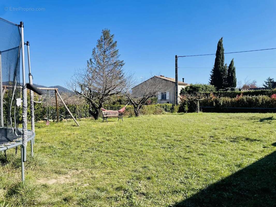 Maison à MIRABEL-AUX-BARONNIES