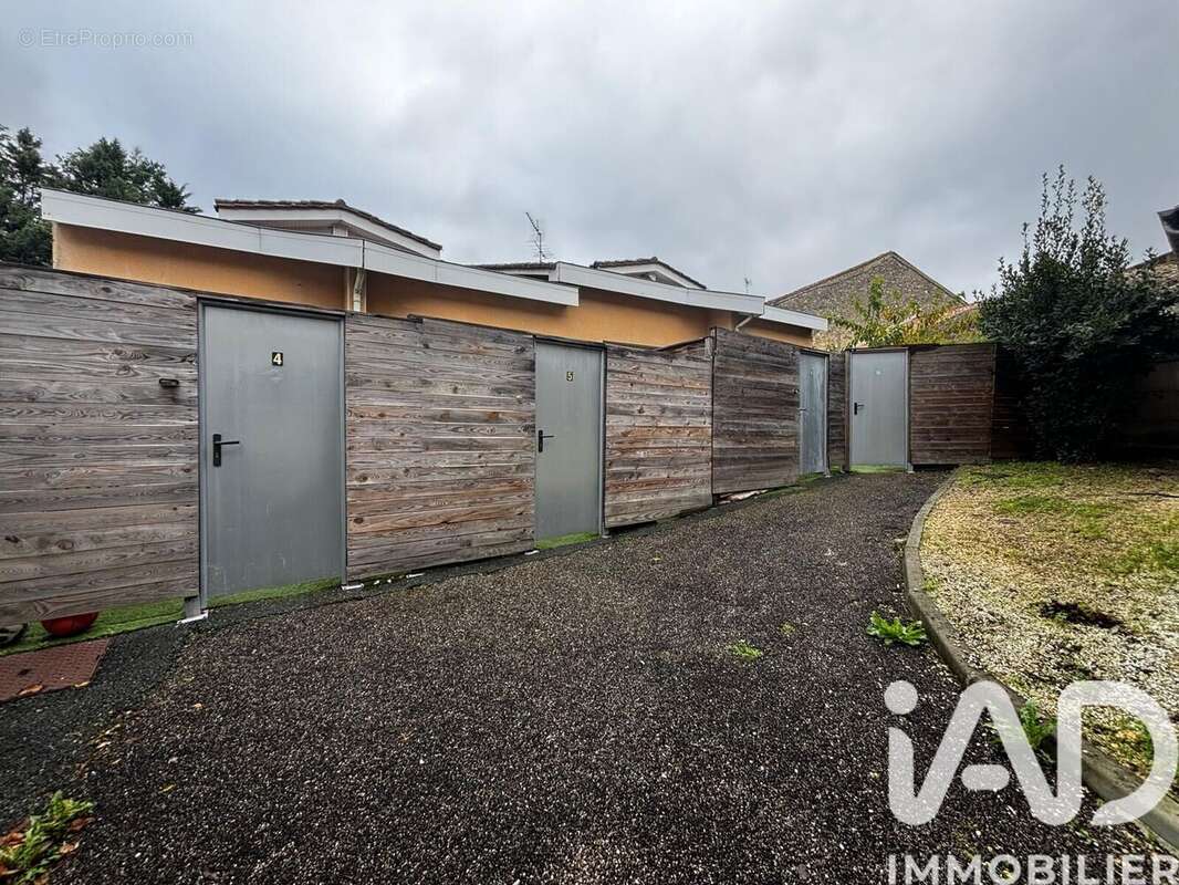 Photo 2 - Appartement à VAYRES