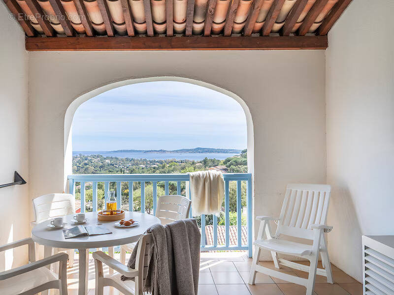 Appartement à GRIMAUD