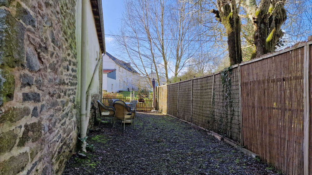 Maison à MERDRIGNAC