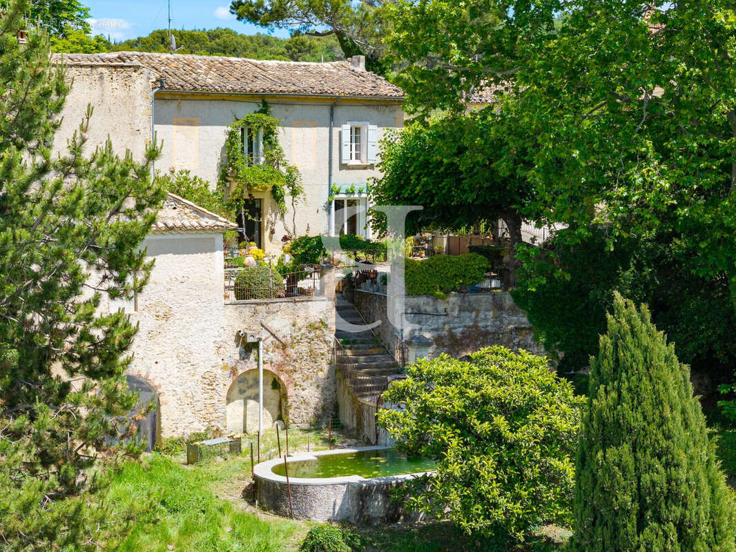 Maison à VAISON-LA-ROMAINE