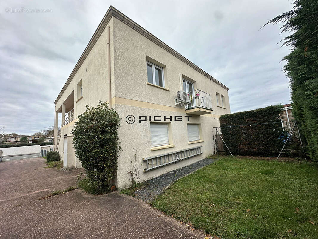 Appartement à PESSAC