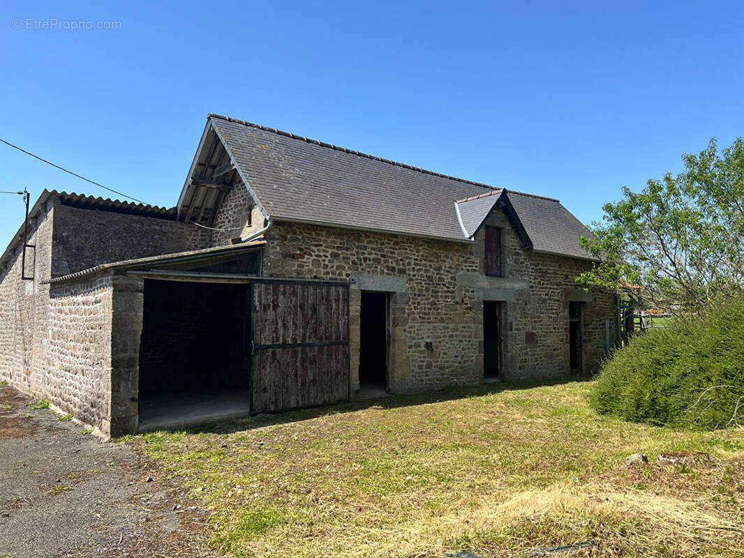 Maison à LARCHAMP
