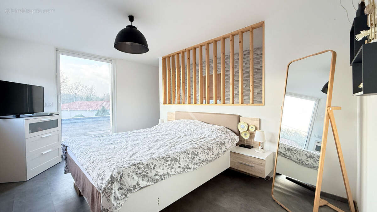 Maison à SAINT-FLORENT-DES-BOIS