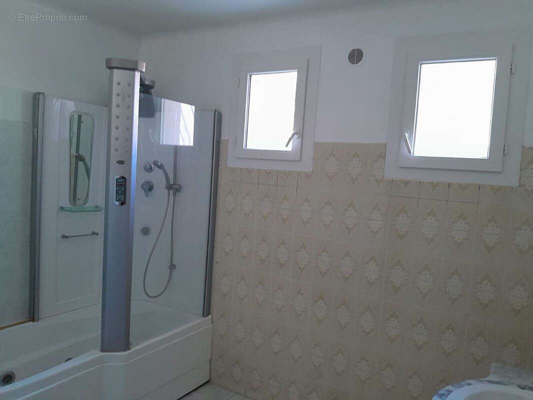 Maison à CAUMONT-SUR-DURANCE