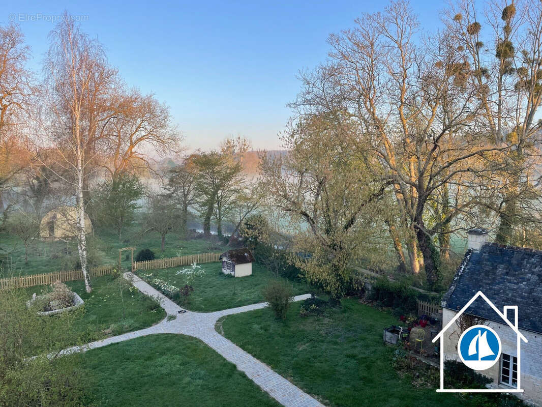 Maison à COLOMBIERS-SUR-SEULLES