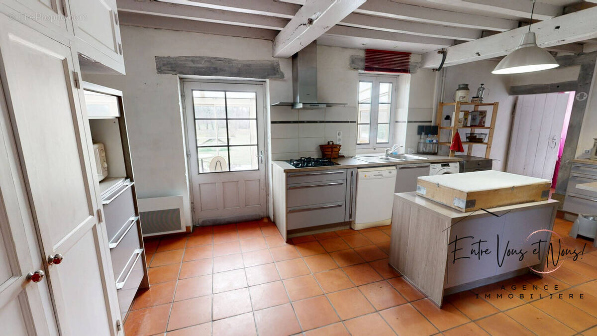 Maison à LUXEY