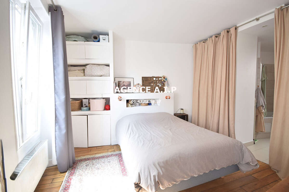 Appartement à PARIS-18E