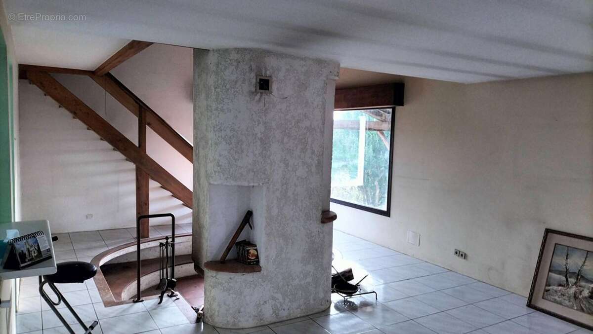 Maison à MAUVEZIN