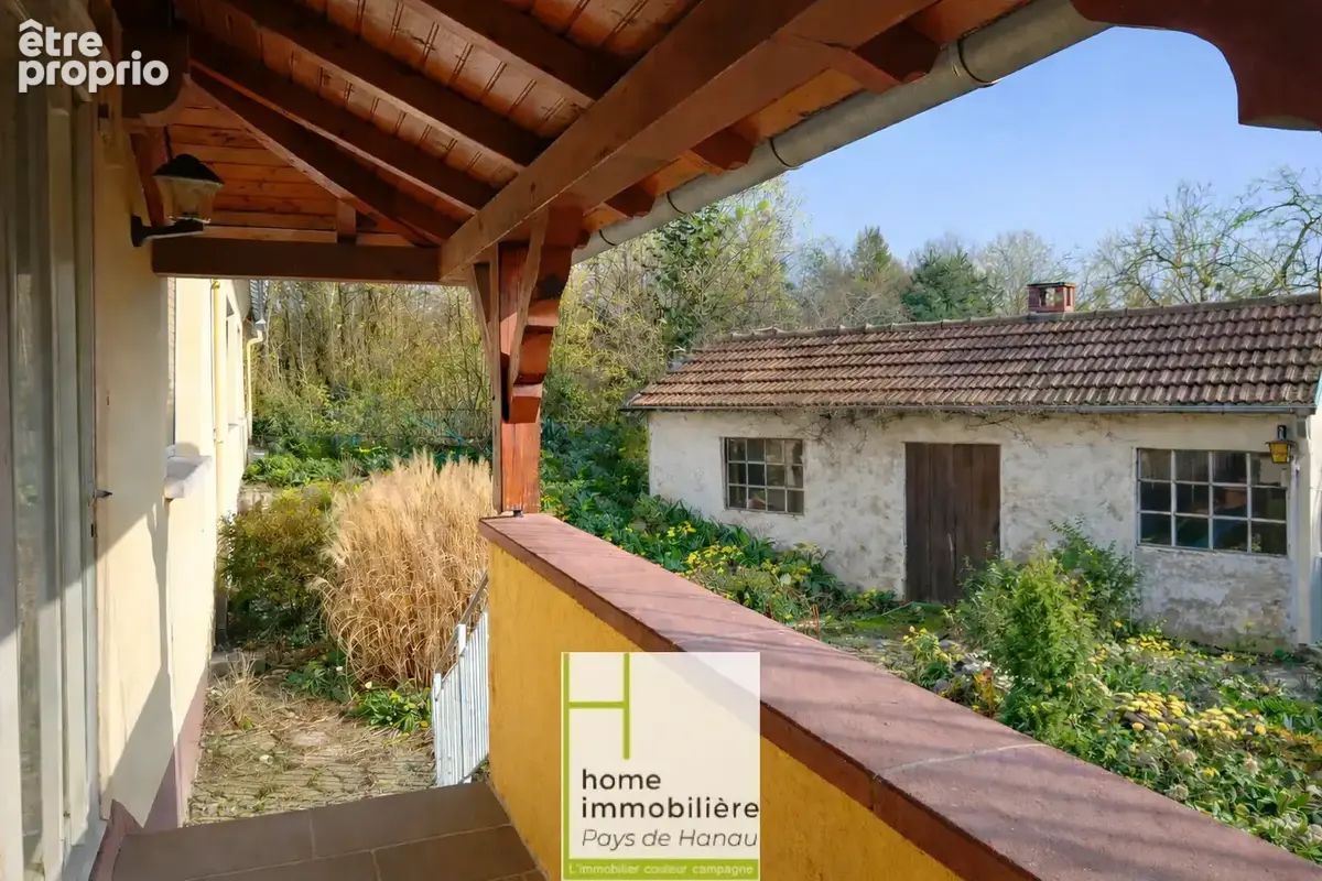 Grande propriété bi-famille avec terrain constructible et dépendances - photo 18