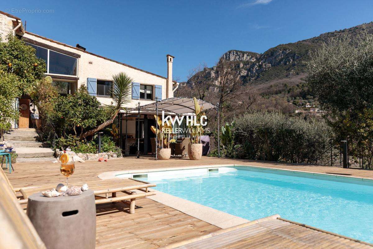 Maison à LE BAR-SUR-LOUP