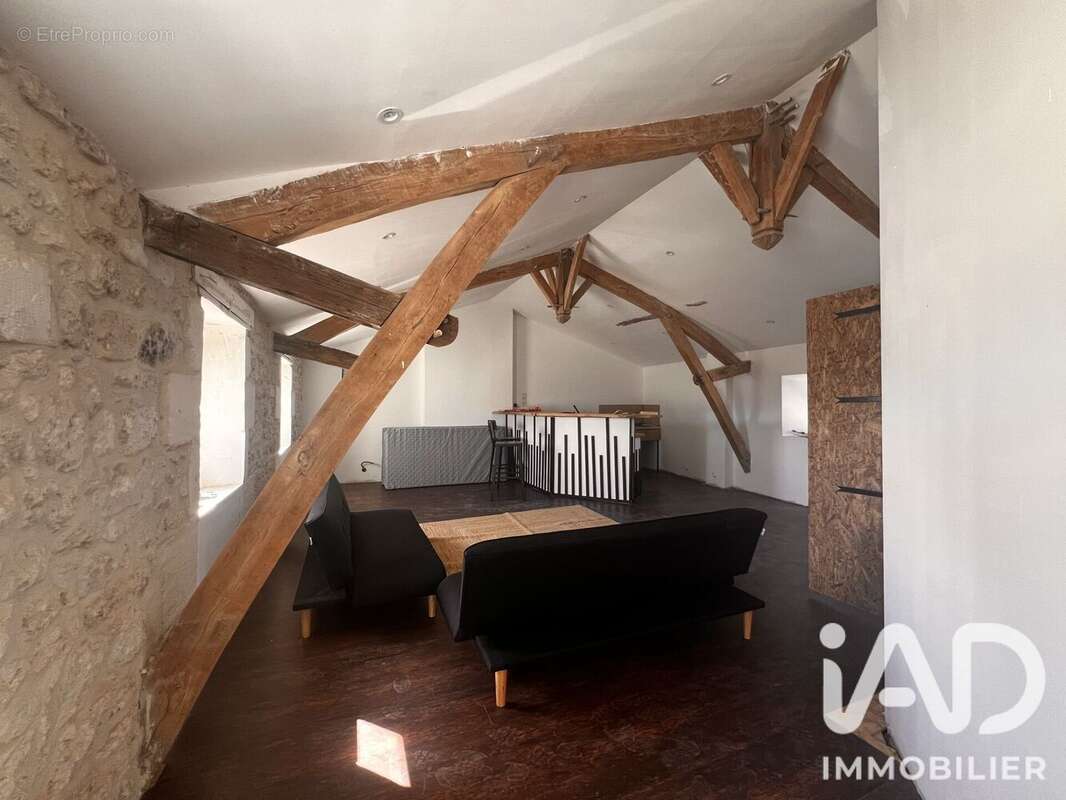 Maison 165 m² à Saint-Porchaire  - photo 4