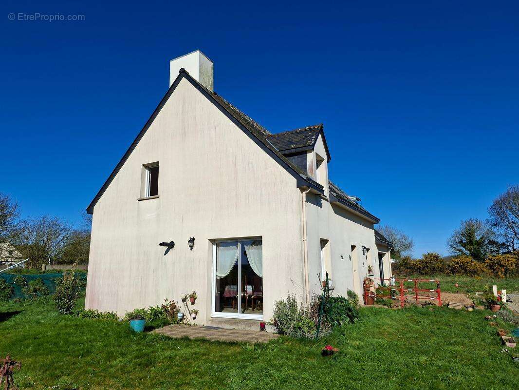 Maison à GUIMAEC