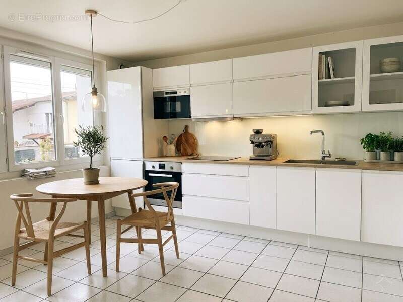 Appartement à MOIRANS