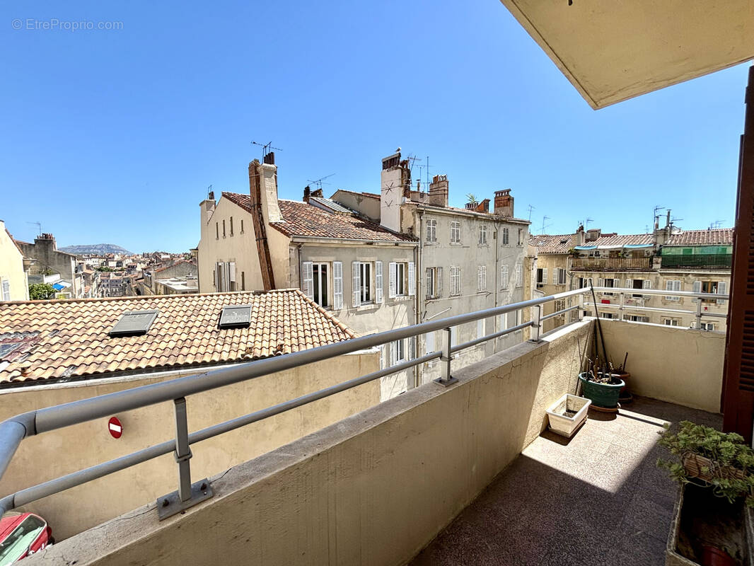 Appartement à MARSEILLE-1E
