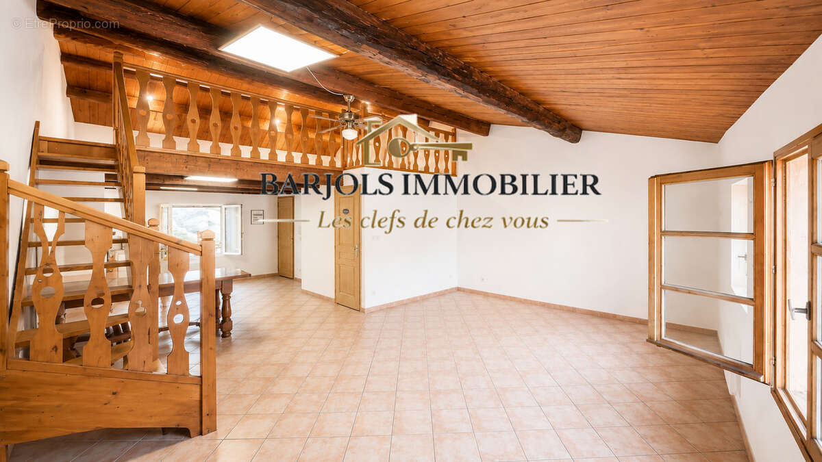 Appartement à BARJOLS