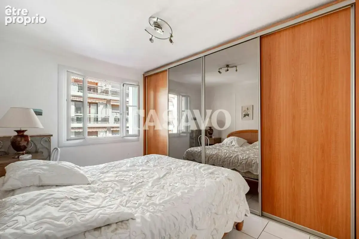 Vente Appartement 3 pièces de 57m² - 06600 Antibes - photo 4