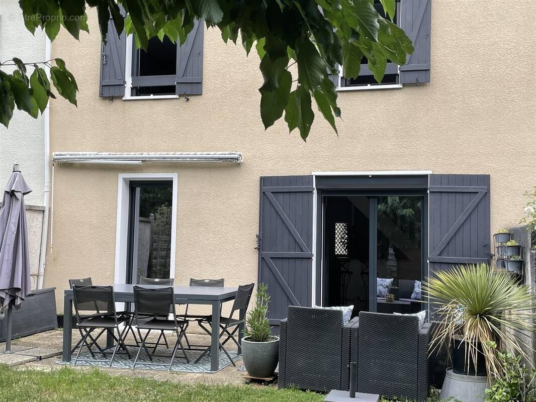 Maison à PONTAULT-COMBAULT