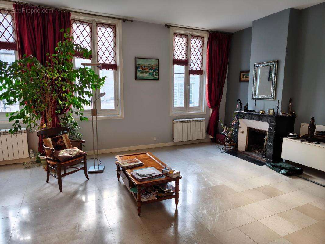 Maison à ROCHEFORT