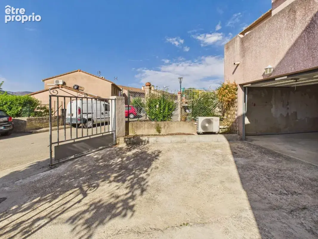 A vendre villa les hauts de mezzavia - photo 23