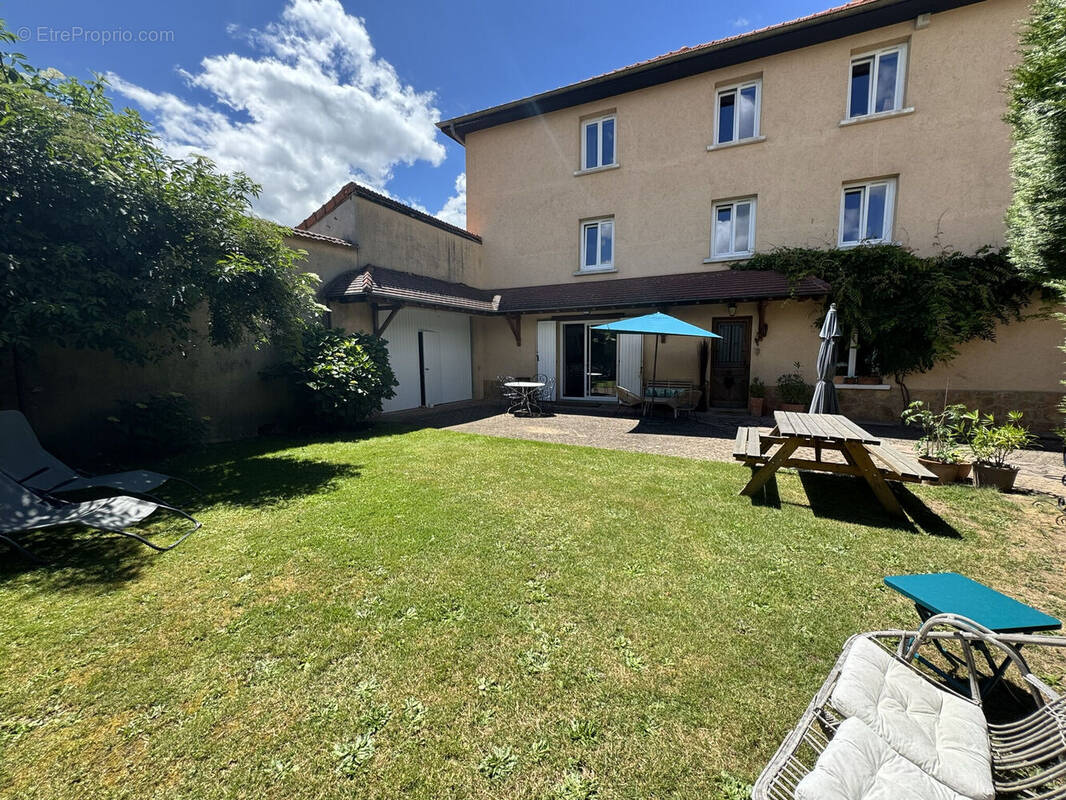Photo 1 - Maison à COURS-LA-VILLE