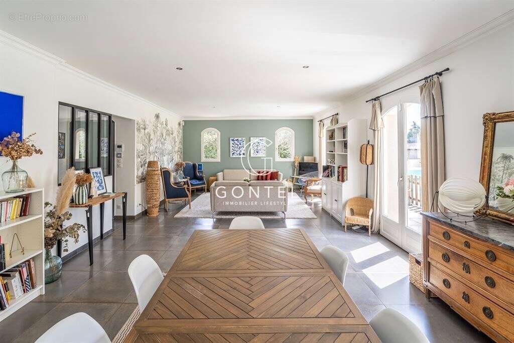 Maison à SAINT-DIDIER-AU-MONT-D'OR