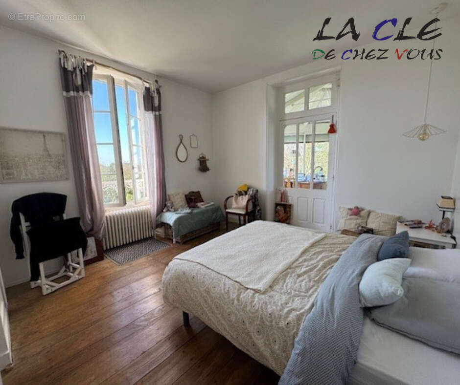 Maison à COULONGES-SUR-L'AUTIZE