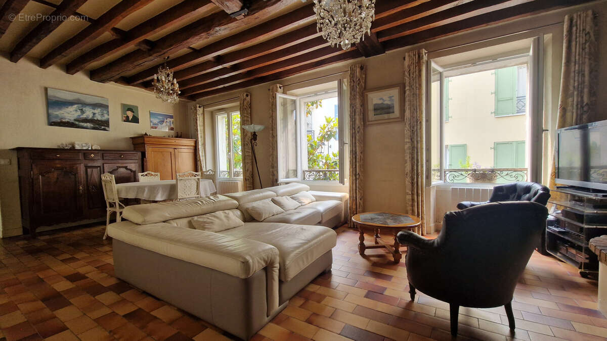 Appartement à RUEIL-MALMAISON