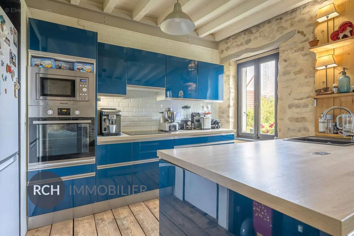 Maison à MEZY-SUR-SEINE