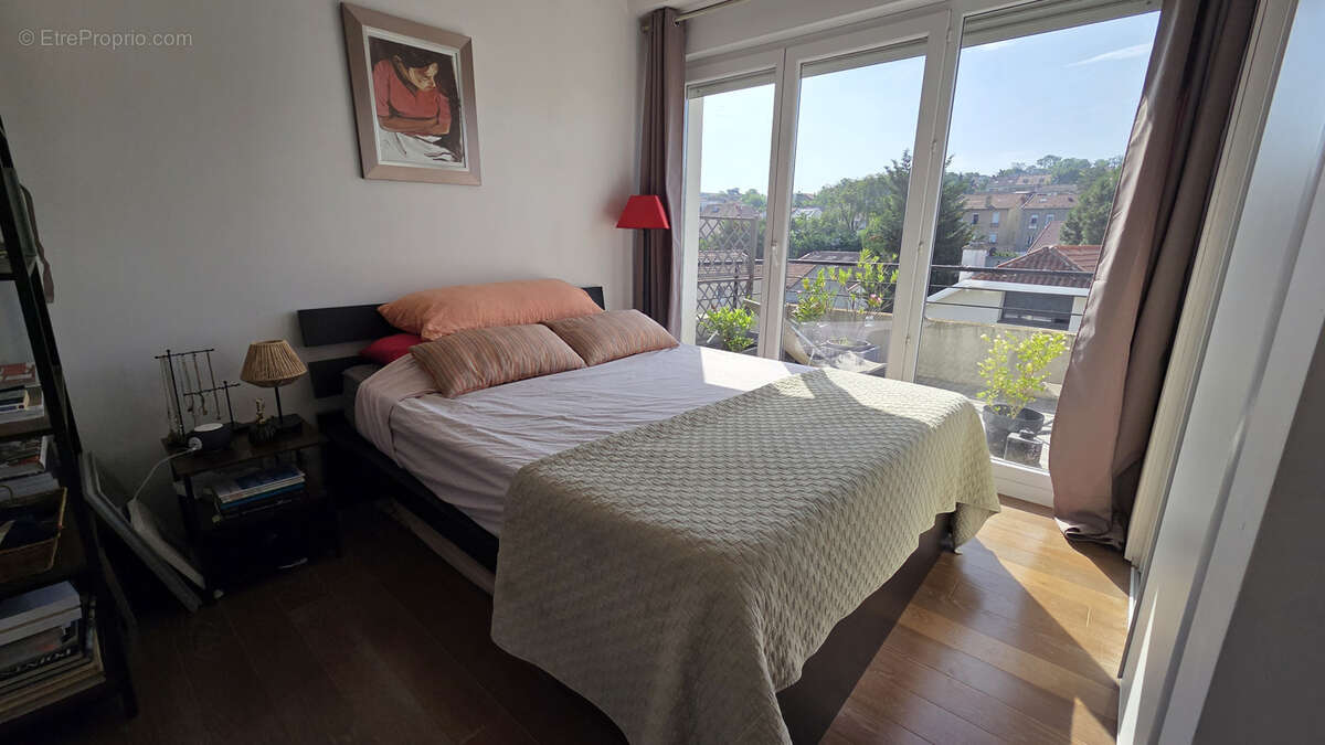 Appartement à NANTERRE