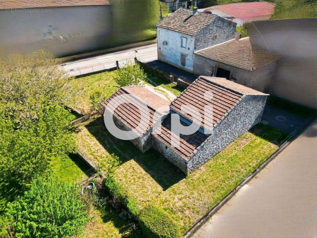 Maison à SAINT-ALBAN-AURIOLLES