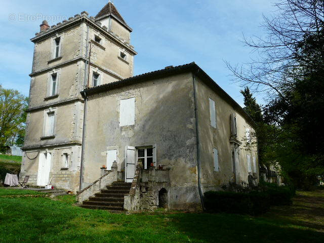 Maison à LAYRAC