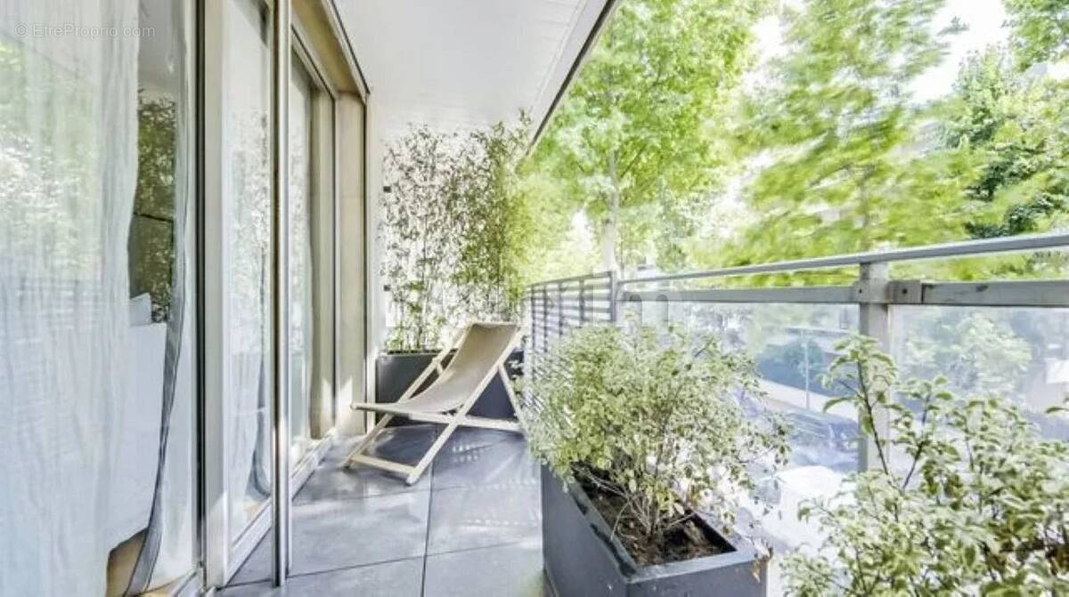 Appartement à NEUVILLE-SUR-SAONE