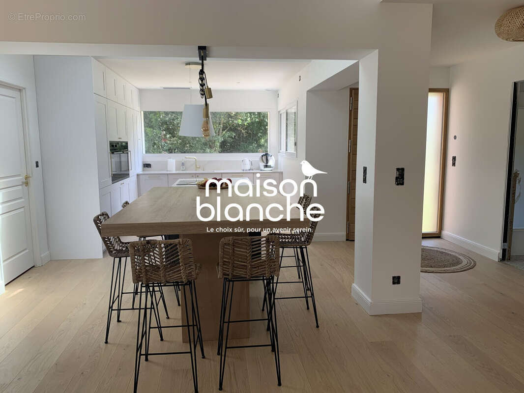 Maison à SAINT-DENIS-DE-PILE