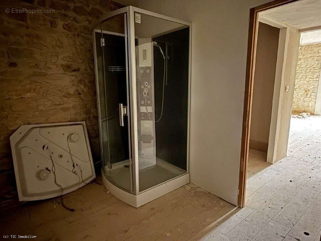 Maison à VERTEUIL-SUR-CHARENTE
