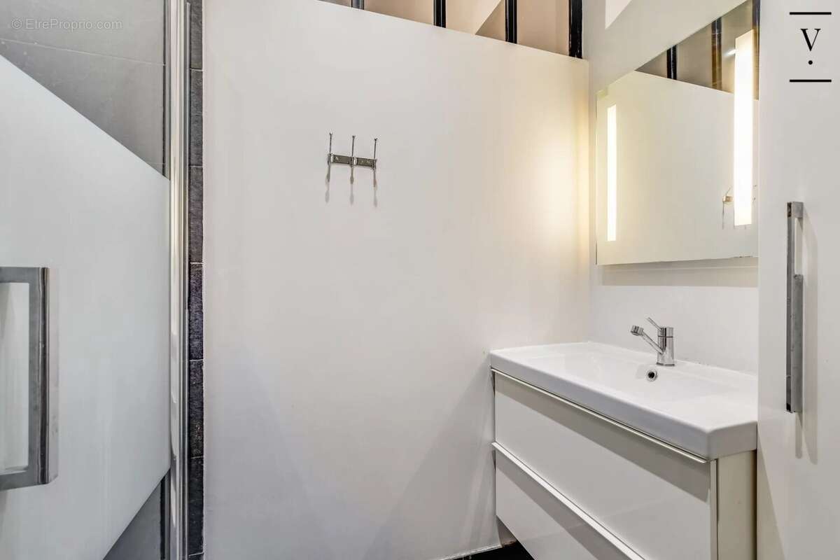 Appartement à PARIS-11E