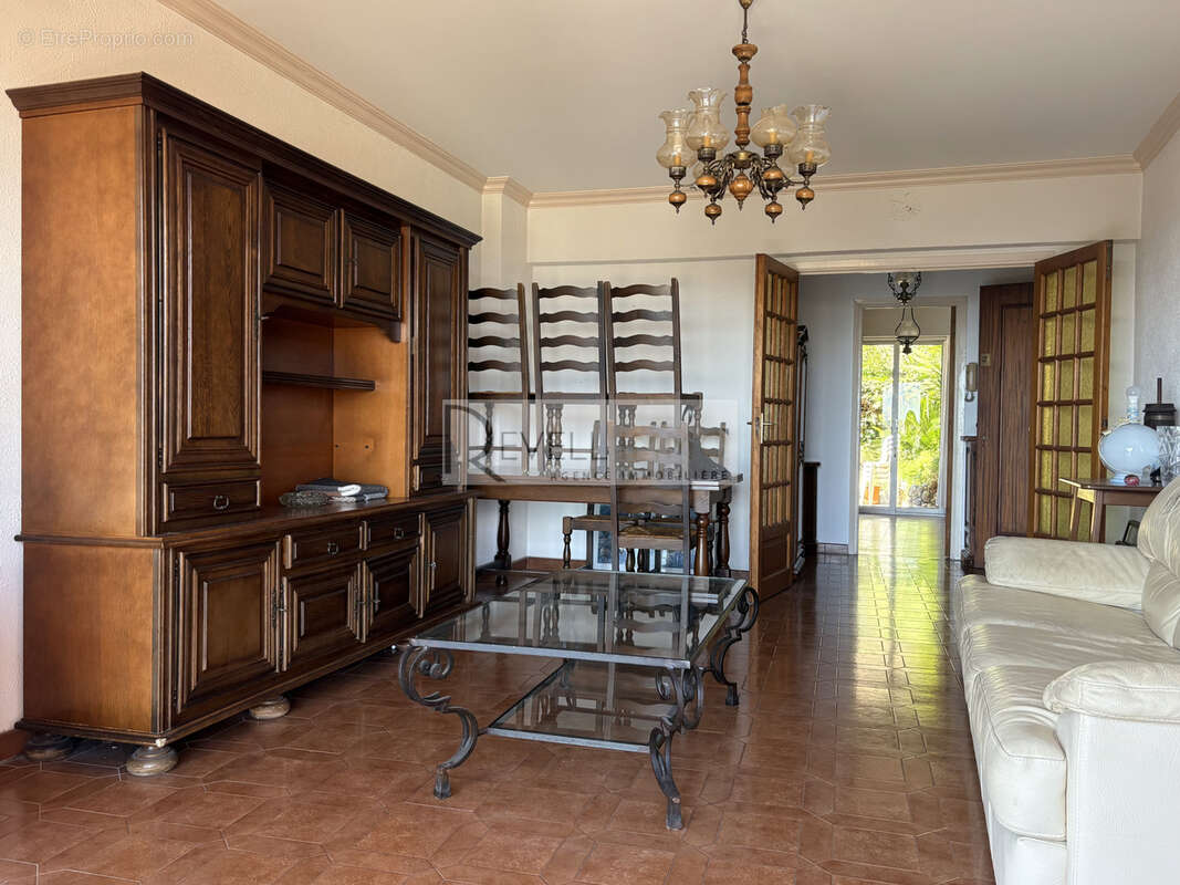 Appartement à VILLENEUVE-LOUBET