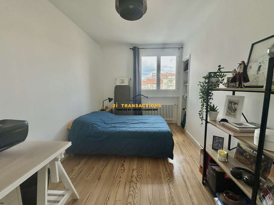 Appartement à SAINT-ETIENNE