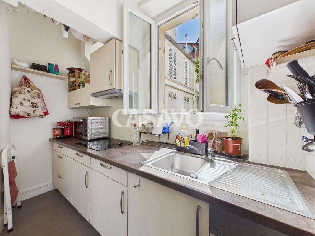 Appartement à PARIS-18E