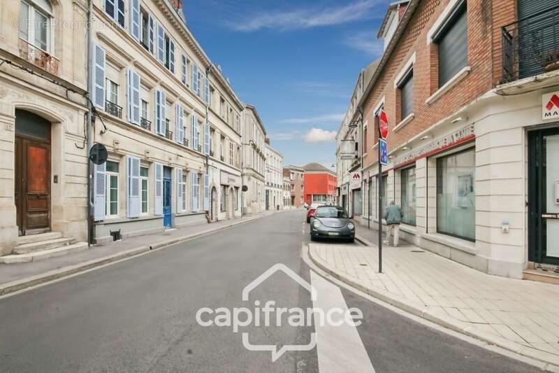 Commerce à SAINT-QUENTIN