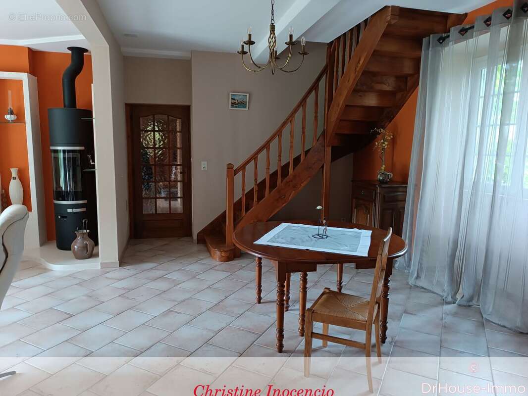 Maison 229 m² à Barbezieux-Saint-Hilaire  - photo 49