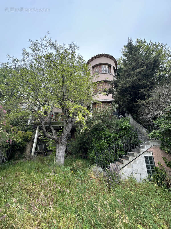Maison à MARSEILLE-12E