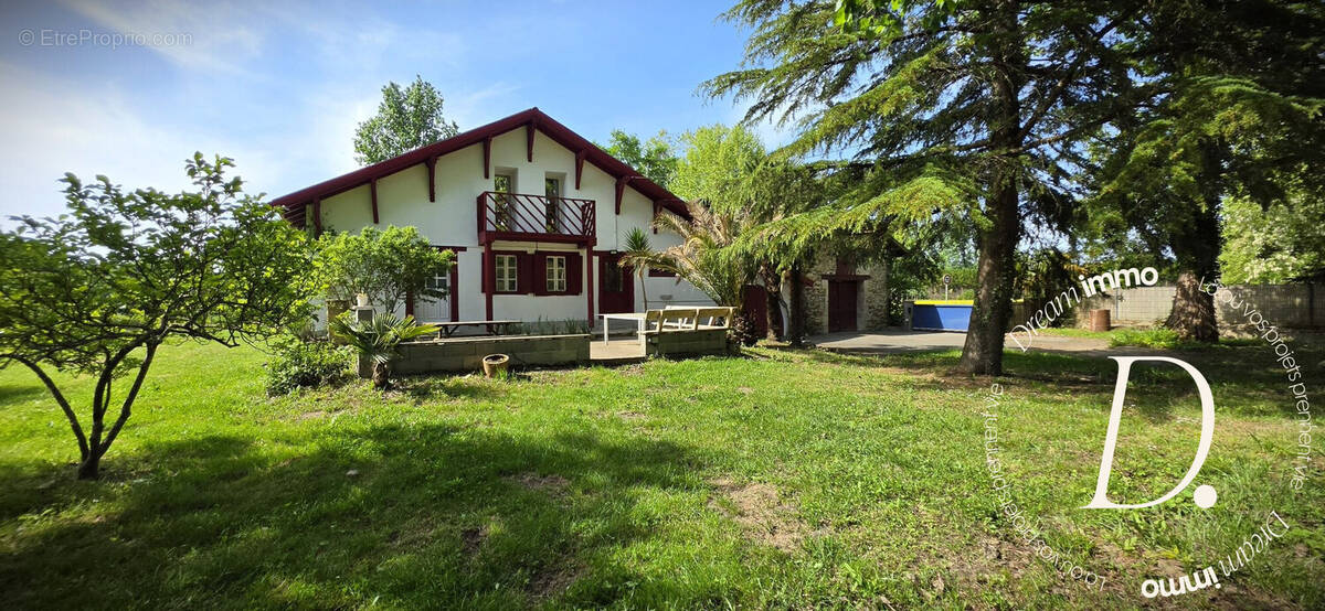 Maison à JOSSE