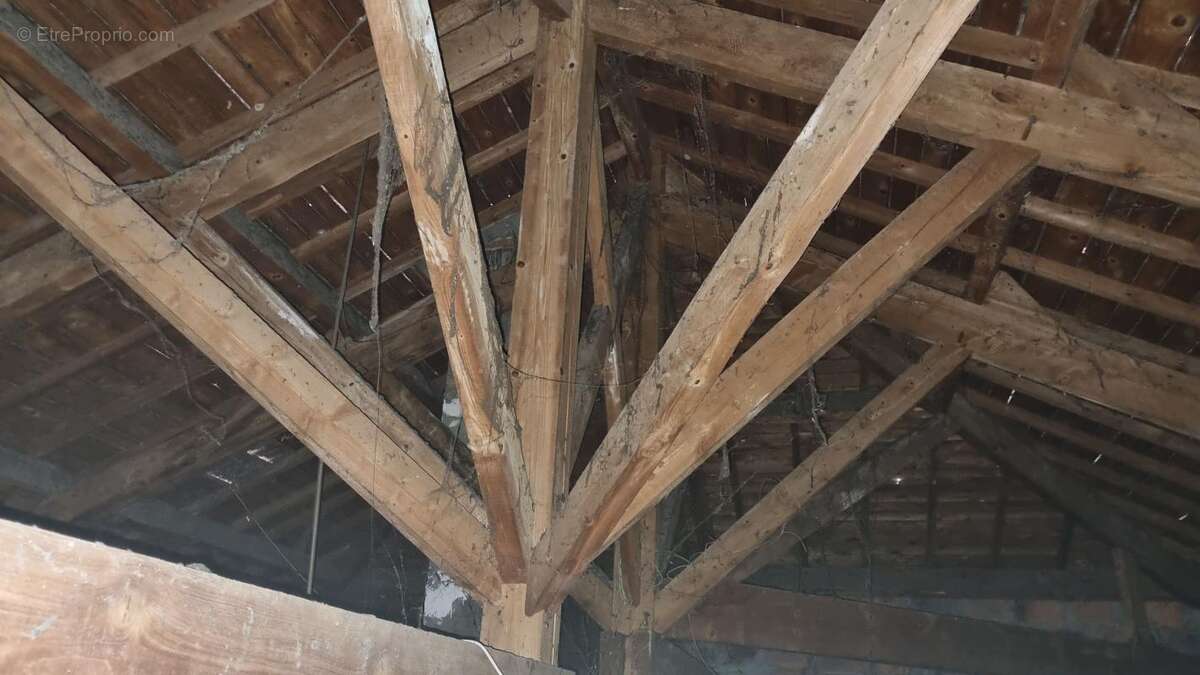 Maison à FONTAINES-SUR-SAONE