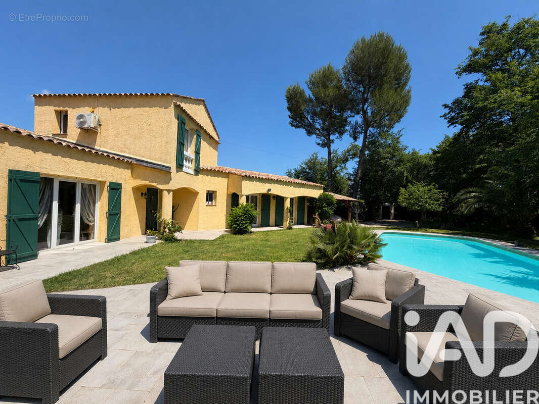 Photo 3 - Maison à LE ROURET