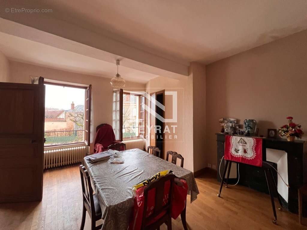 Appartement à AUTUN