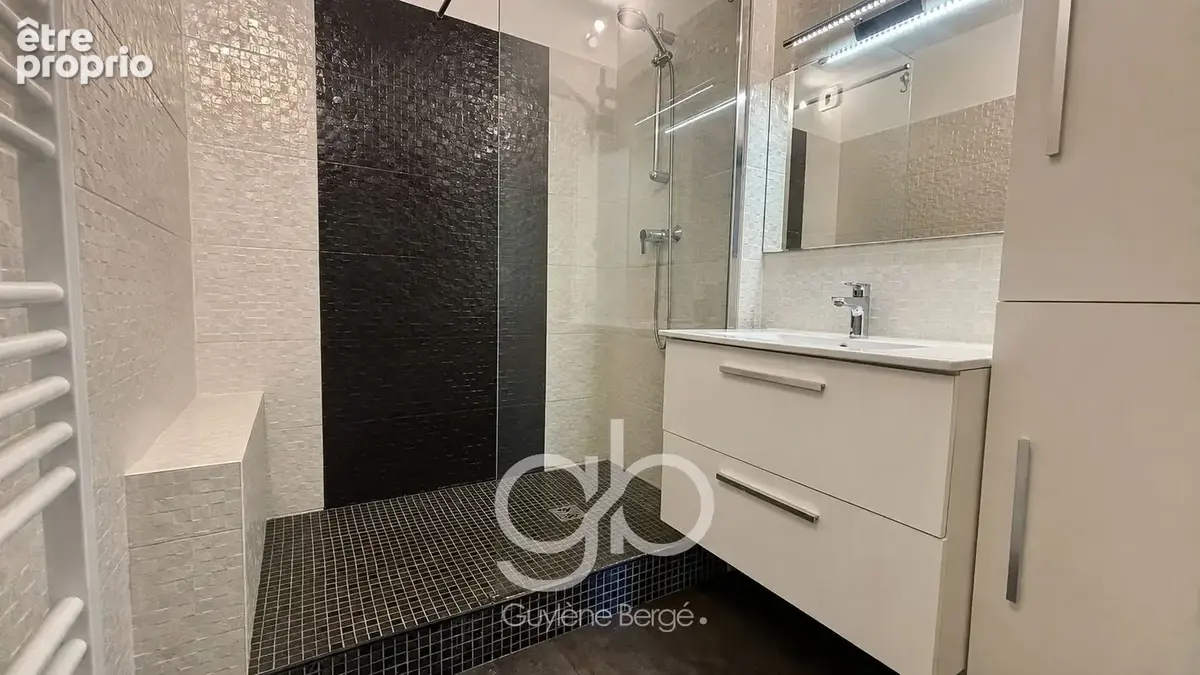 Appartement T3 63,10 m2 à vendre à Montpellier Estanove avec deux loggias et grand garage - photo 8