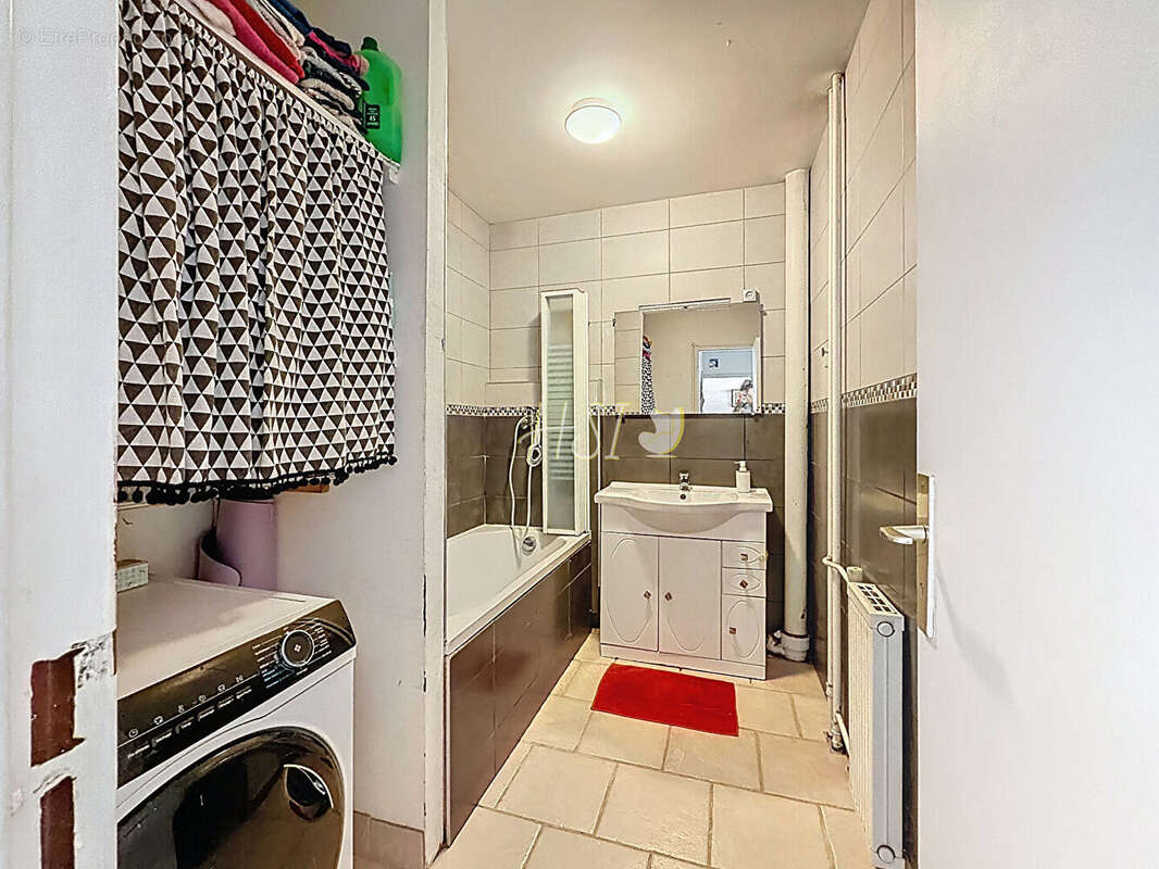 Appartement à COLOMBES