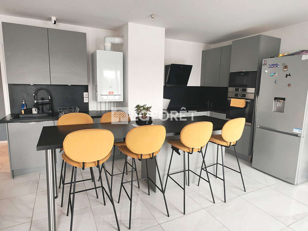 Appartement à CORBEIL-ESSONNES